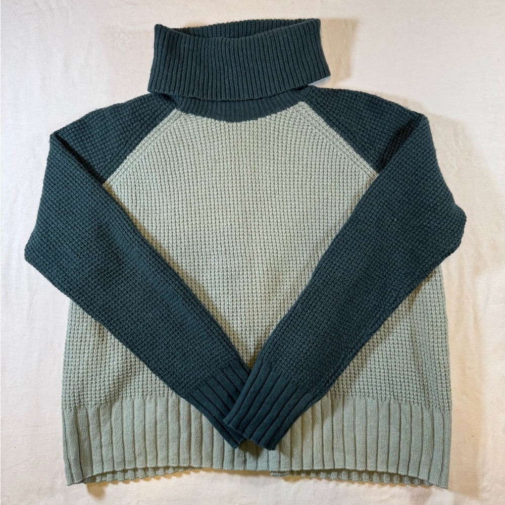 Madewell Women’s Colorblock Eastbrook Two-Tone Crossback Turtleneck Sweater